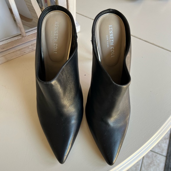 Kenneth Cole New York | Black Riley Leather Mule - Women - Picture 3 of 7